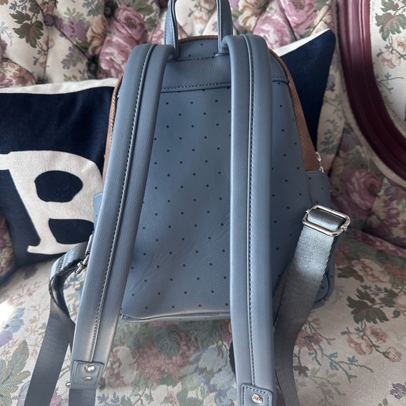 Lounge Winnie the Pooh Backpack. New WITHOUT tags. - Picture 5 of 7